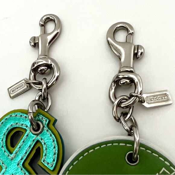 Coach Vtg Keychain Key Fob Earth Globe Dollar Sign Leather Charm Lot Of 2 - Picture 5 of 5